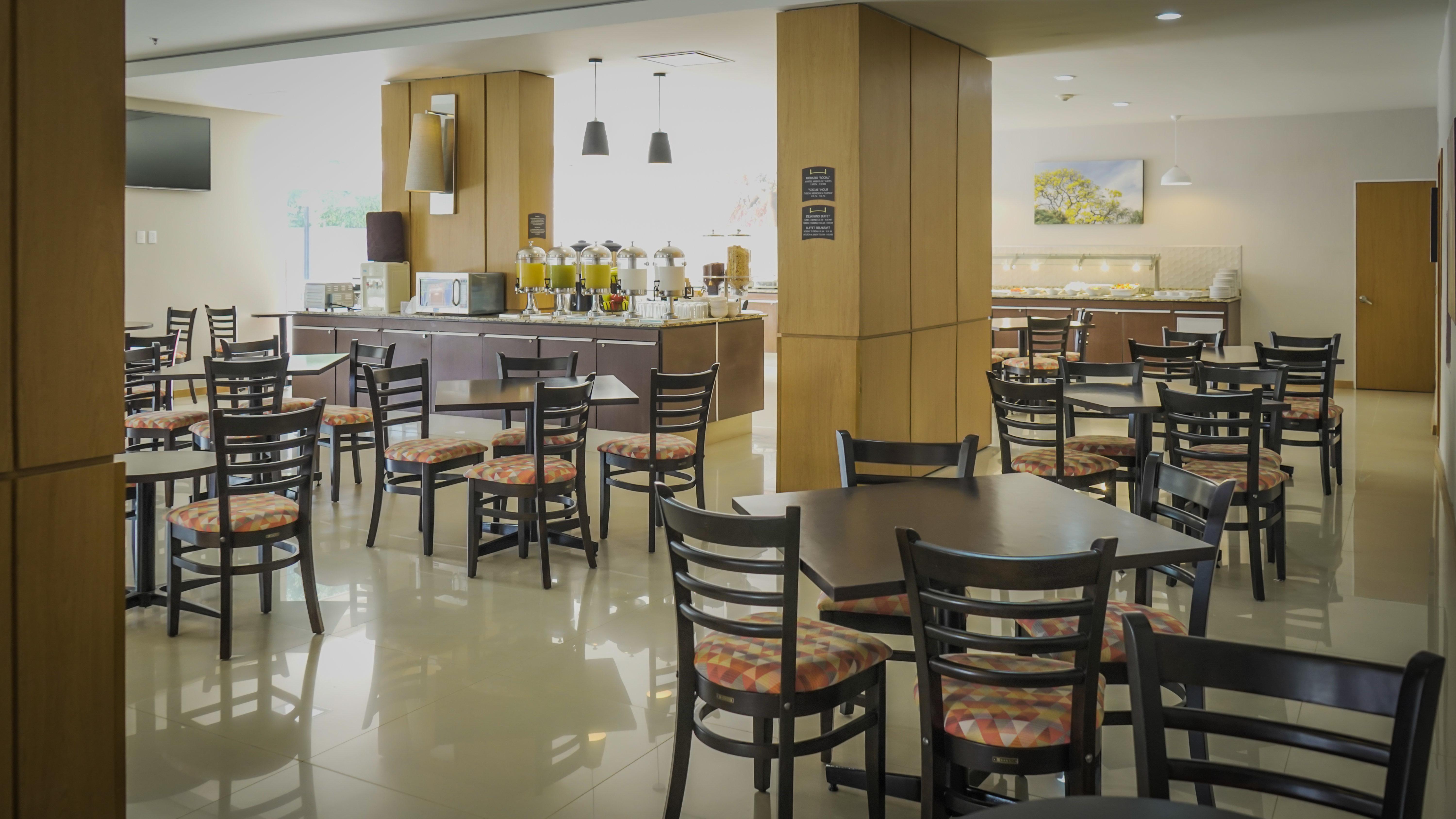 ספופן Staybridge Suites Guadalajara Expo By Ihg מראה חיצוני תמונה